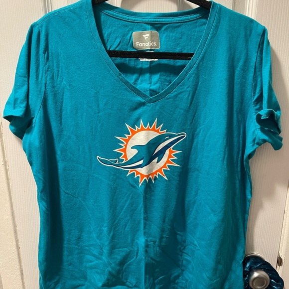 Fanatics Teal T-Shirt - Picture 3 of 6